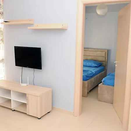 Royal & Suites 4*