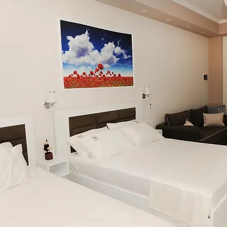 Royal & Suites Resort 4*